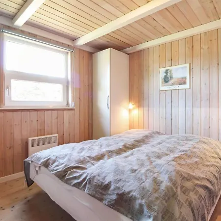 Holiday home Carlina - 800m From The Sea In Nw Jutland By Interhome *