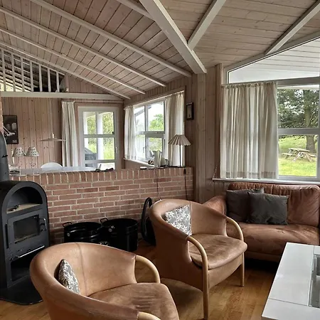 Hébergement de vacances Carlina - 1-3km From The Sea By Interhome Hirtshals